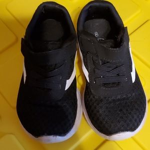 Size 8 toddler tennis shoes